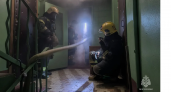 Спасатели эвакуировали 45 человек из горящей владимирской пятиэтажки 
