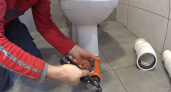Как закрепить унитаз, чтобы он не треснул и не шатался: простой и надёжный способ - сантехник не понадобится