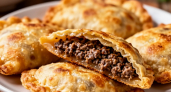 Готовлю 5 минут — и вкусный завтрак готов: как приготовить ленивый чебурек из лаваша, сыра и яиц — отличный перекус перед работой
