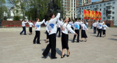 Более 40 волонтеров станцевали «Вальс Победы» на четырех площадках Владимира
