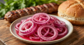 Вкуснее лук не пробовала: 3 рецепта маринования для шашлыка, салата и бургера