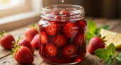  Клубнику не варю, а жарю на сковороде — варенье получается вкуснее, чем при варке в кастрюле