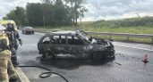 В Суздальском районе после ДТП загорелся легковой автомобиль