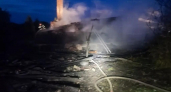 В Суздальском районе 11 спасателей тушили горящий частный дом 
