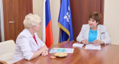Председатель Законодательного Собрания Ольга Хохлова встретилась с руководителем АРДИ «Свет» Любовью Кац