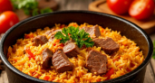 Что жарить первым — лук или мясо: плов получится идеальным, если знать простое правило