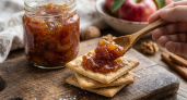 Яблоки сначала запекаю — и повидло получается как вареная сгущенка: вкуснее варенья и даже джема