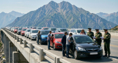 На Крымском мосту начали разворачивать один тип автомобилей: новый запрет на въезд ввели в начале октября — оповестите знакомых