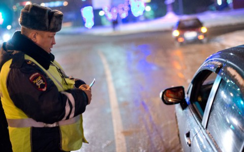 С 1 января вступили в силу новые правила ПДД о перевозке детей в автомобилях‍