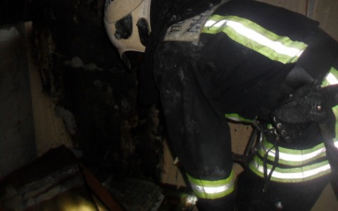 На Верхней Дуброве сгорела квартира