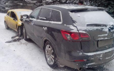 В Киржачском районе столкнулись "Мазда" и "Опель"