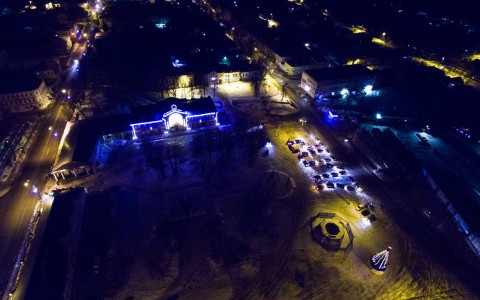 Организаторы яркого автомобильного флэшмоба рассказали о своей идее