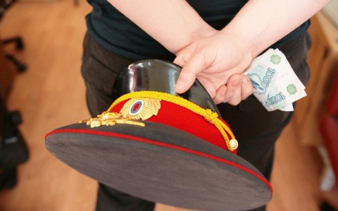 Горожанин: "Полицейские украли у меня 10 тысяч и "упекли" в изолятор!"