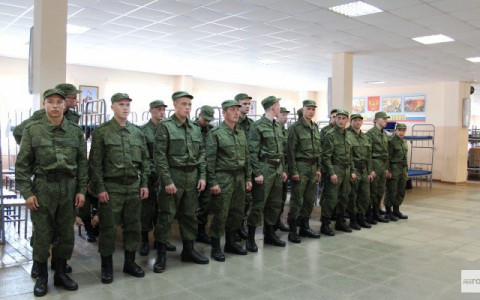 Военные комиссары пожаловались, что полиция не помогает ловить призывников