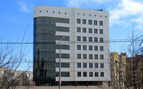 Владимирская администрация забрала у бизнесменов половину "Дома-утюга"