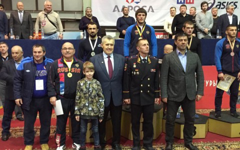 Владимирский спортсмен победил на международном турнире по греко-римской борьбе