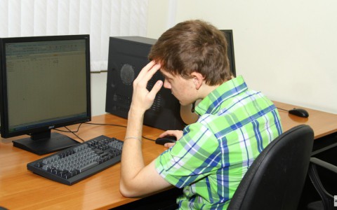 Новости России: 17-летний подросток год обманывал полицейских, переодевшись в форму МВД