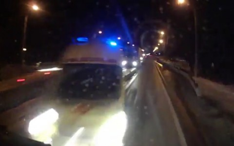 Водитель, столкнувшийся со Скорой под Петушками, поделился видео с регистратора