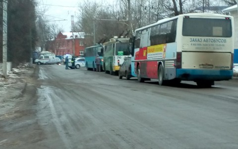Вокзальная улица во Владимире перекрыта спасателями