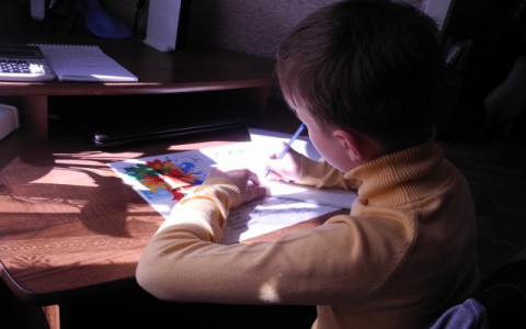 Новости России: одноклассники сломали одиннадцатилетнему мальчику обе руки