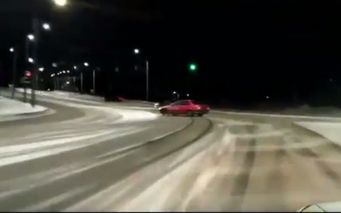 Форсаж по-владимирски: безбашенный дрифтер рассекал по центру города