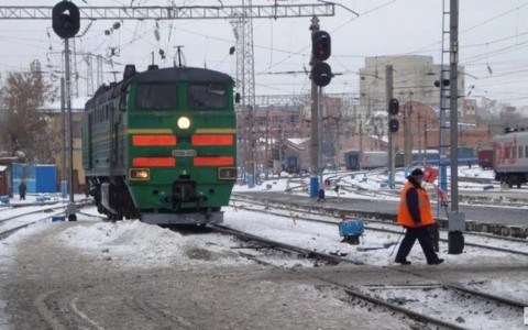 В Камешковском районе подросток сорвался с электрички
