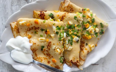 Вкусная Масленица: блины со сладким и несладким припеком