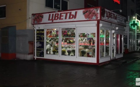 Новости России: Налетчики 8 марта ограбили цветочный магазин на 500 000 рублей