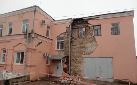 В Коврове разрушается здание полиции