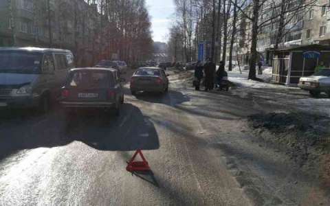 В Коврове водитель сбил коляску с младенцем
