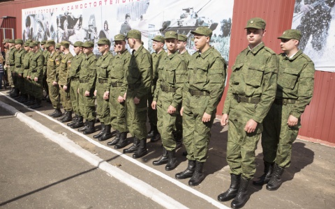 В Госдуме предложили повысить призывной возраст до 30 лет