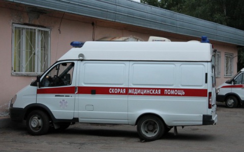 Новости России: девушка не пропустила скорую, заявив, что не умеет "сдавать назад"