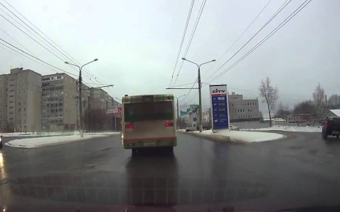 На Нижней Дуброве на пешеходном переходе сбили человека