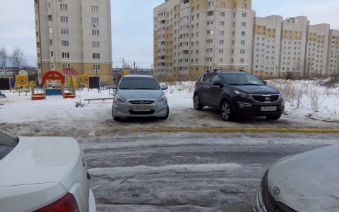 Подборка автохамов "Паркуюсь, как хочу" на улицах Владимира