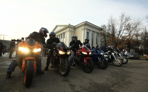 В Судогде двое парней угнали мотоцикл после того, как не смогли его купить