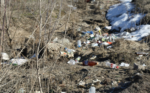 На Южном объезде найдена свалка с опасным мусором