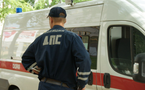 Новости России: мужчина напал на врачей «скорой» и обстрелял полицейских