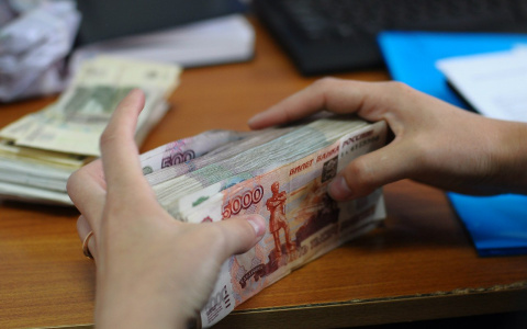 В Меленках женщина нажилась на смерти своего отца суммой в 130 000 рублей