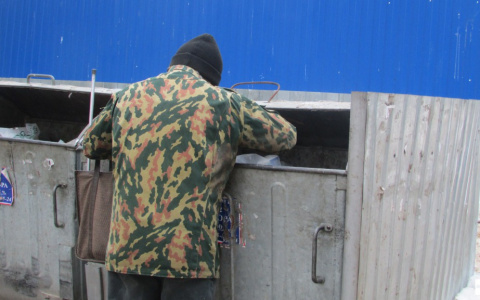 Новости России: мать выкинула месячного ребенка на мусорку, не донеся до бэби-бокса