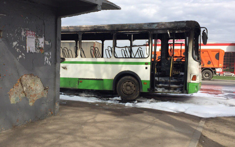 МЧС прокомментировало пожар с рейсовым автобусом на выезде из Владимира
