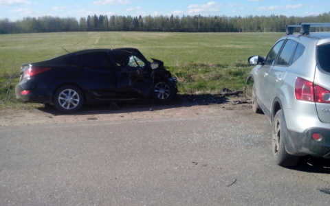 Страшная авария в Киржачском районе: автомобили протаранили друг друга
