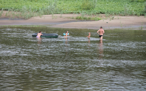 На окраине Владимира разгорелся скандал из-за «оккупации» озера