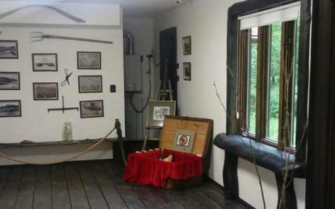 Горожанка: "За 200 рублей в музее Вишни нам показали картины, нарисованные фломастером"