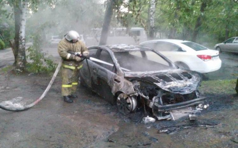 За ночь во Владимирской области сгорело несколько автомобилей