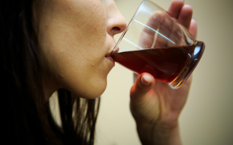 Ученые рассказали, как алкоголь влияет на секс