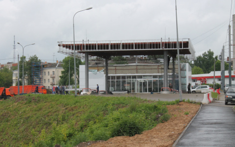 В центре Владимира возобновили строительство заправочной станции?