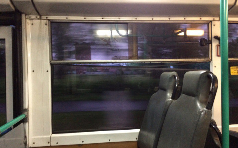 Во владимирском троллейбусе № 10 на ходу чуть не выпало стекло