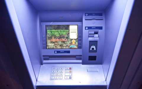 Банкоматы стали чаще выдавать фальшивые купюры
