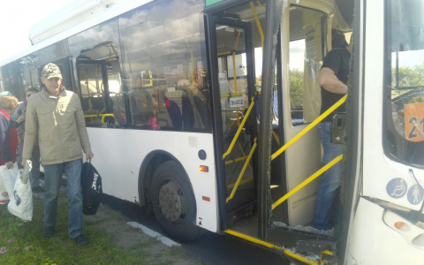 Во Владимире в час пик произошла авария с автобусом