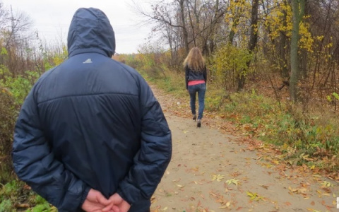 На одной из улиц Коврова бывший муж напал с ножом на бывшую жену и ребенка